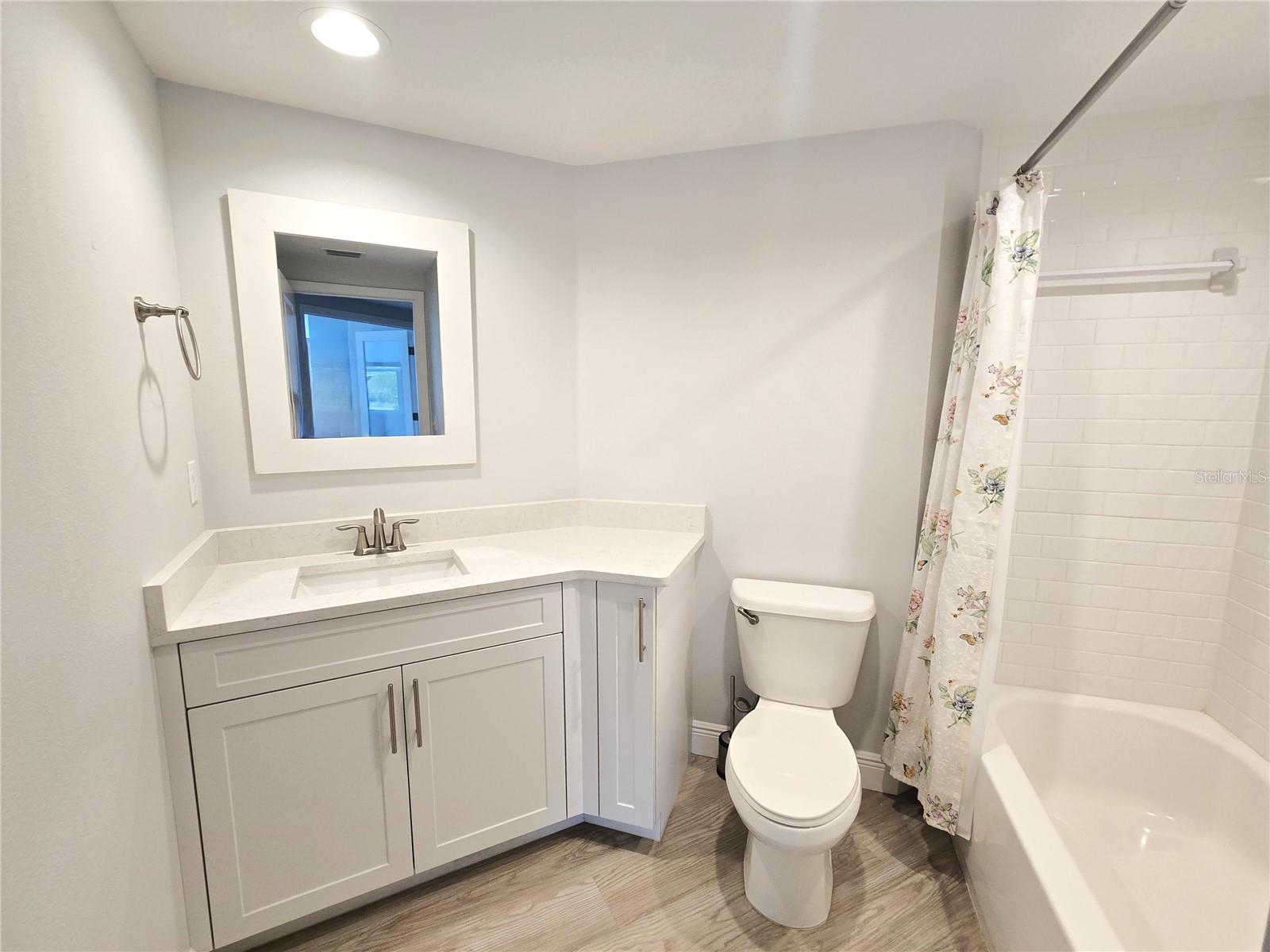 GOLF LAKE CONDO IX AT EAST BAY - Residential