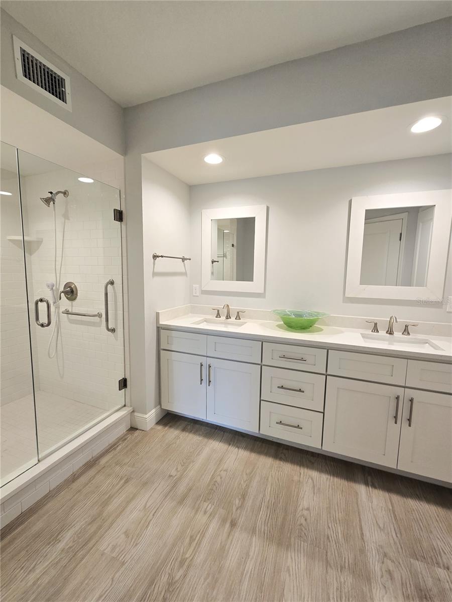 GOLF LAKE CONDO IX AT EAST BAY - Residential