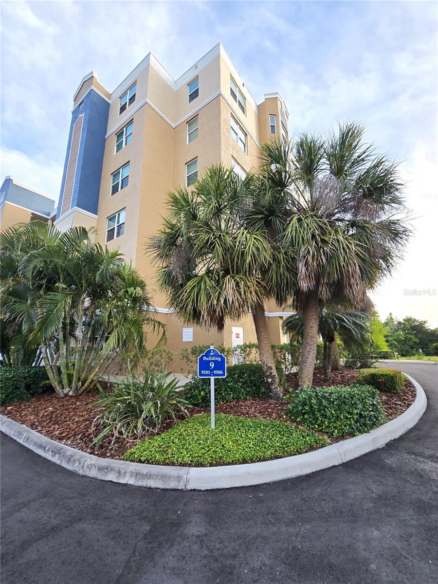 GOLF LAKE CONDO IX AT EAST BAY - Residential
