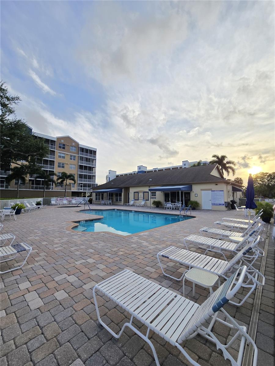 GOLF LAKE CONDO IX AT EAST BAY - Residential