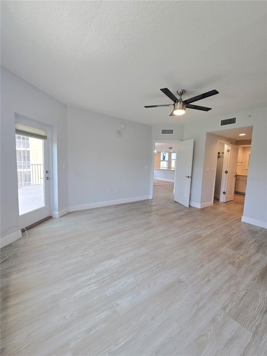 GOLF LAKE CONDO IX AT EAST BAY - Residential