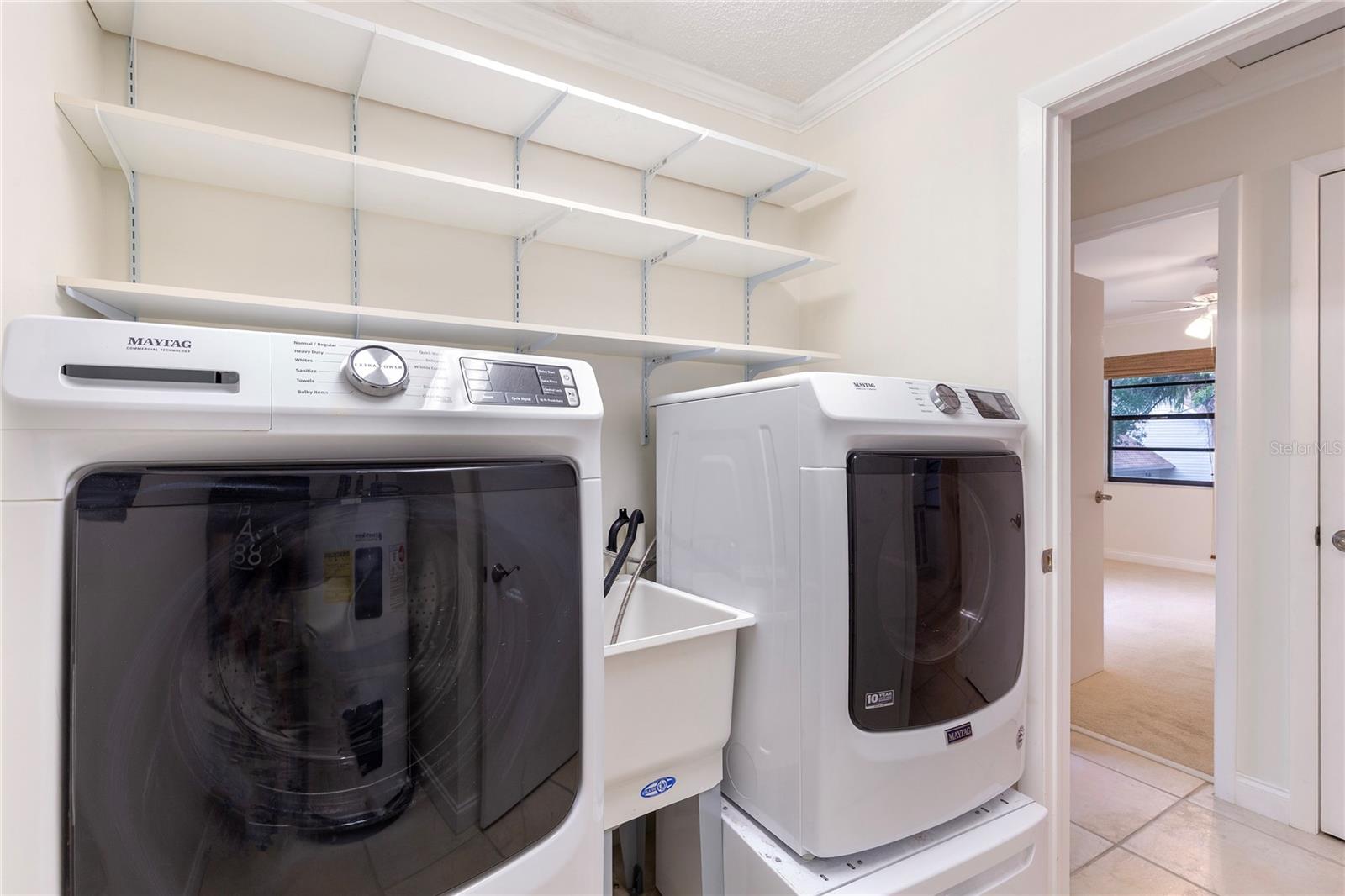 LOVERS OAK CONDO - Residential