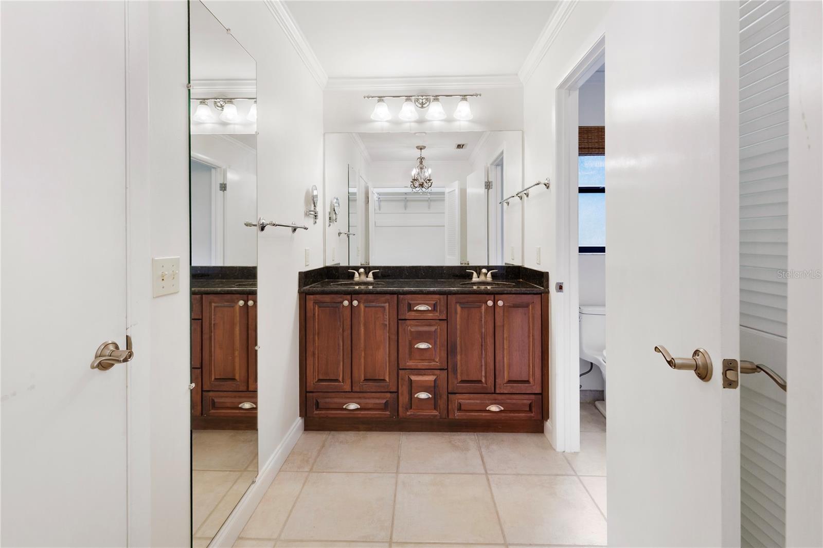 LOVERS OAK CONDO - Residential