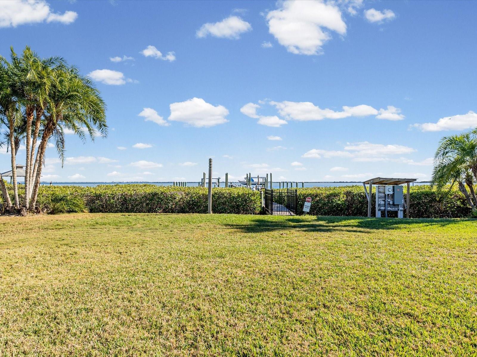 LOVERS OAK CONDO - Residential
