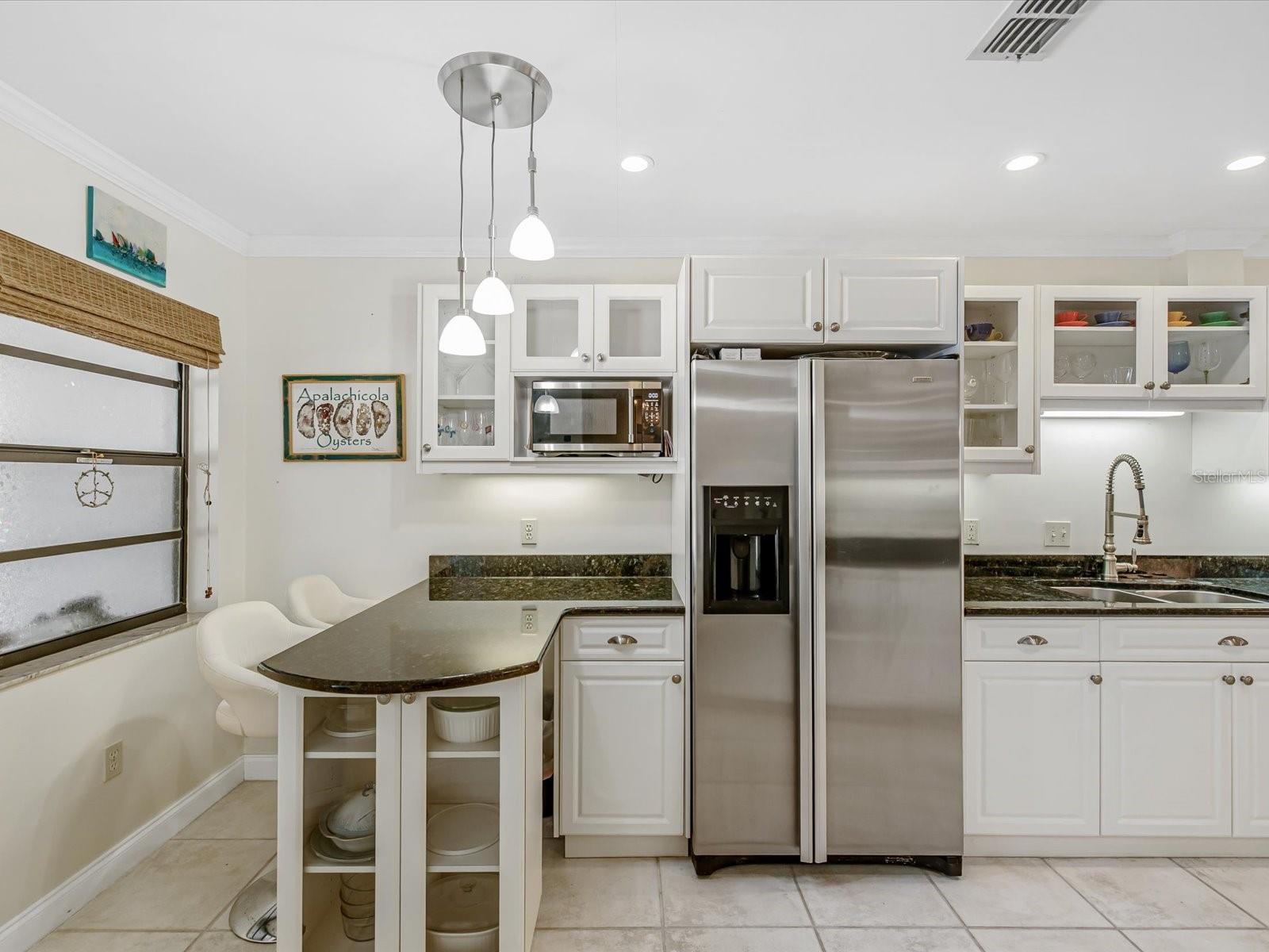 LOVERS OAK CONDO - Residential