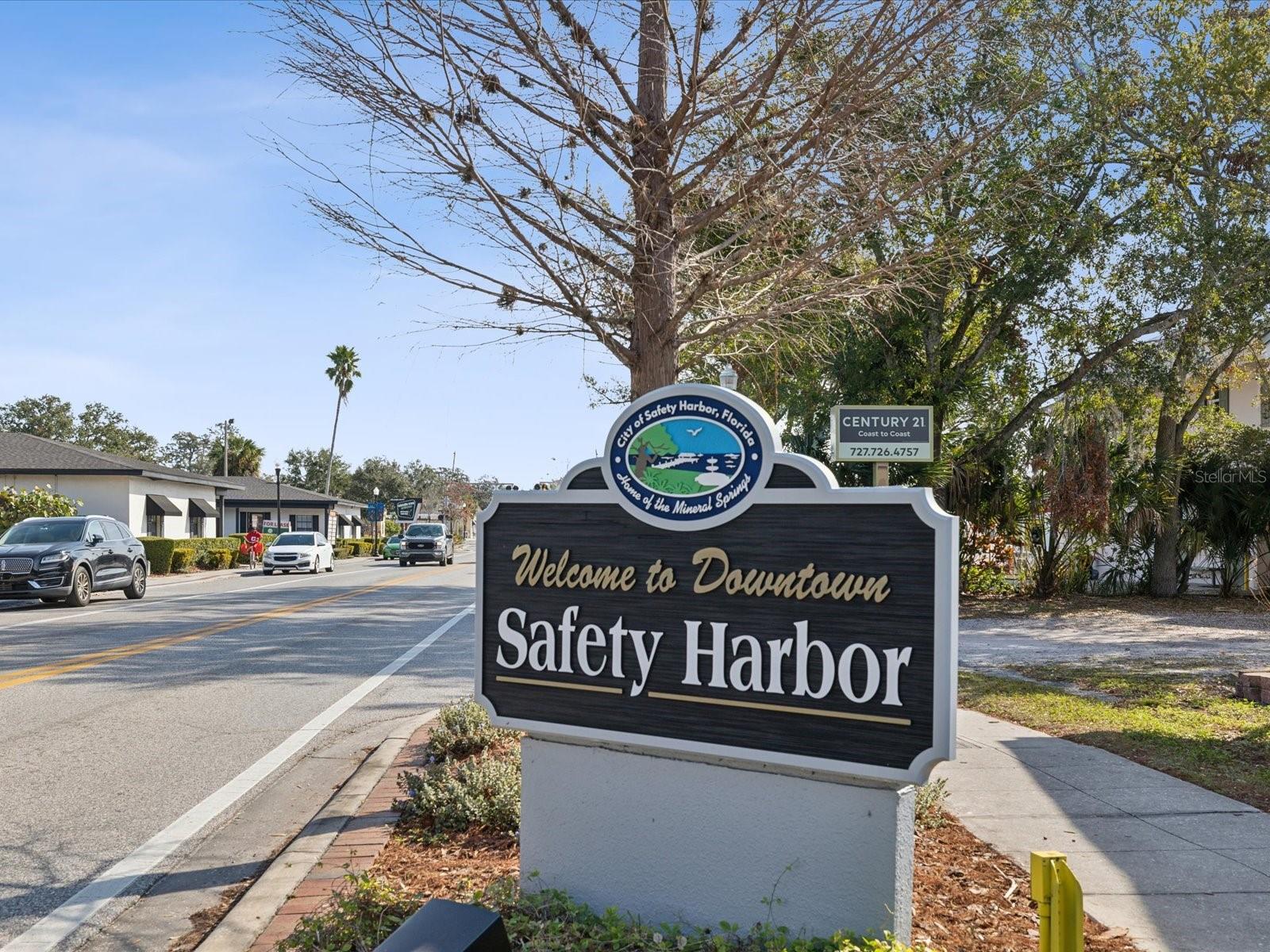 LOVERS OAK CONDO - Residential