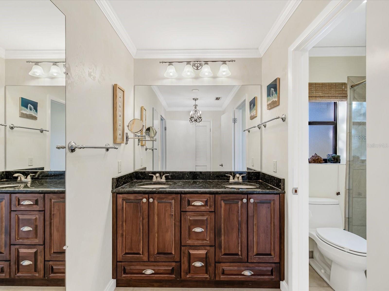 LOVERS OAK CONDO - Residential