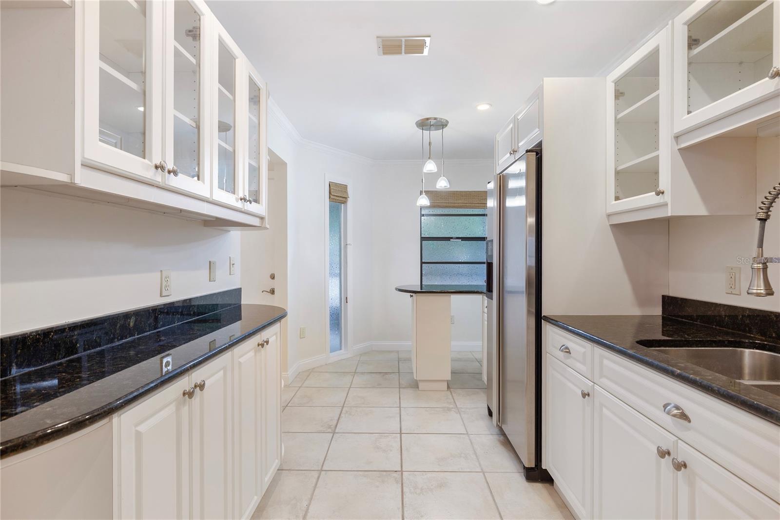 LOVERS OAK CONDO - Residential