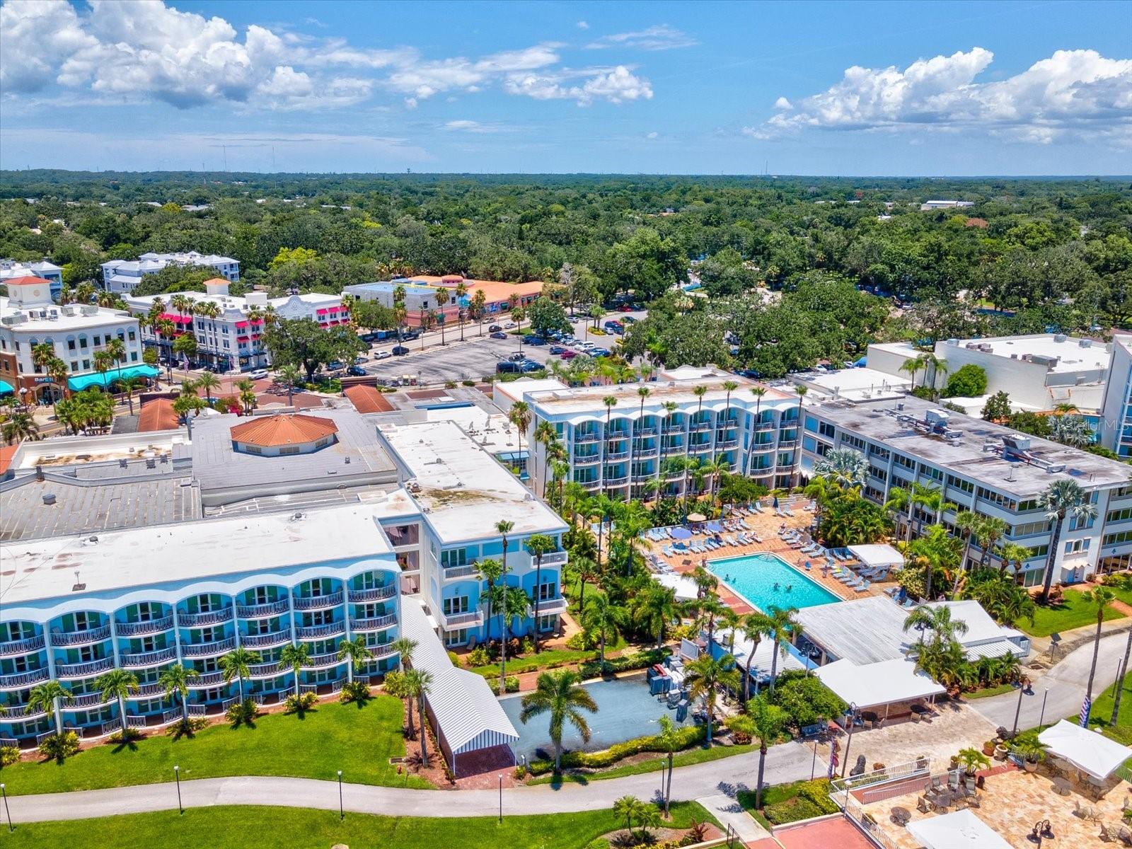 LOVERS OAK CONDO - Residential