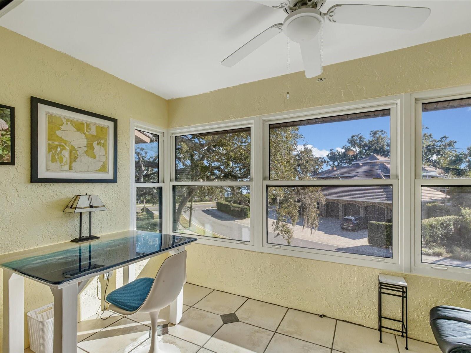 LOVERS OAK CONDO - Residential