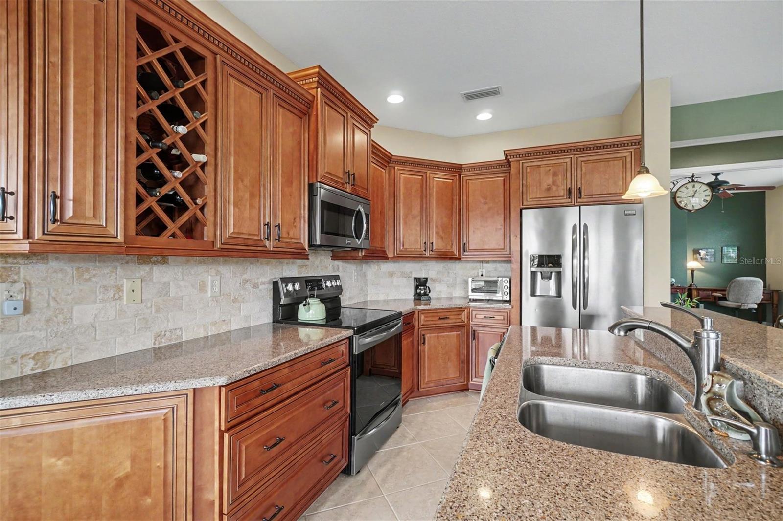 4TH REP OF LAKESIDE PLANTAT - Residential