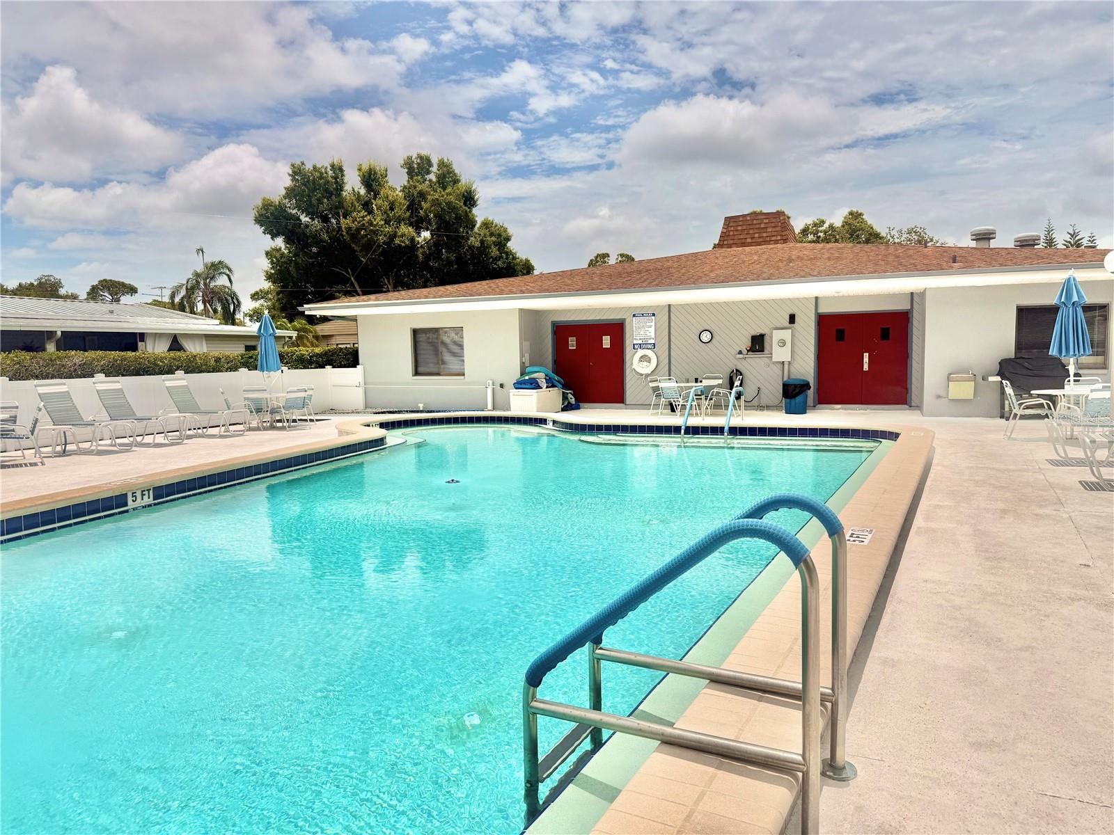 PINELLAS GROVES - Residential