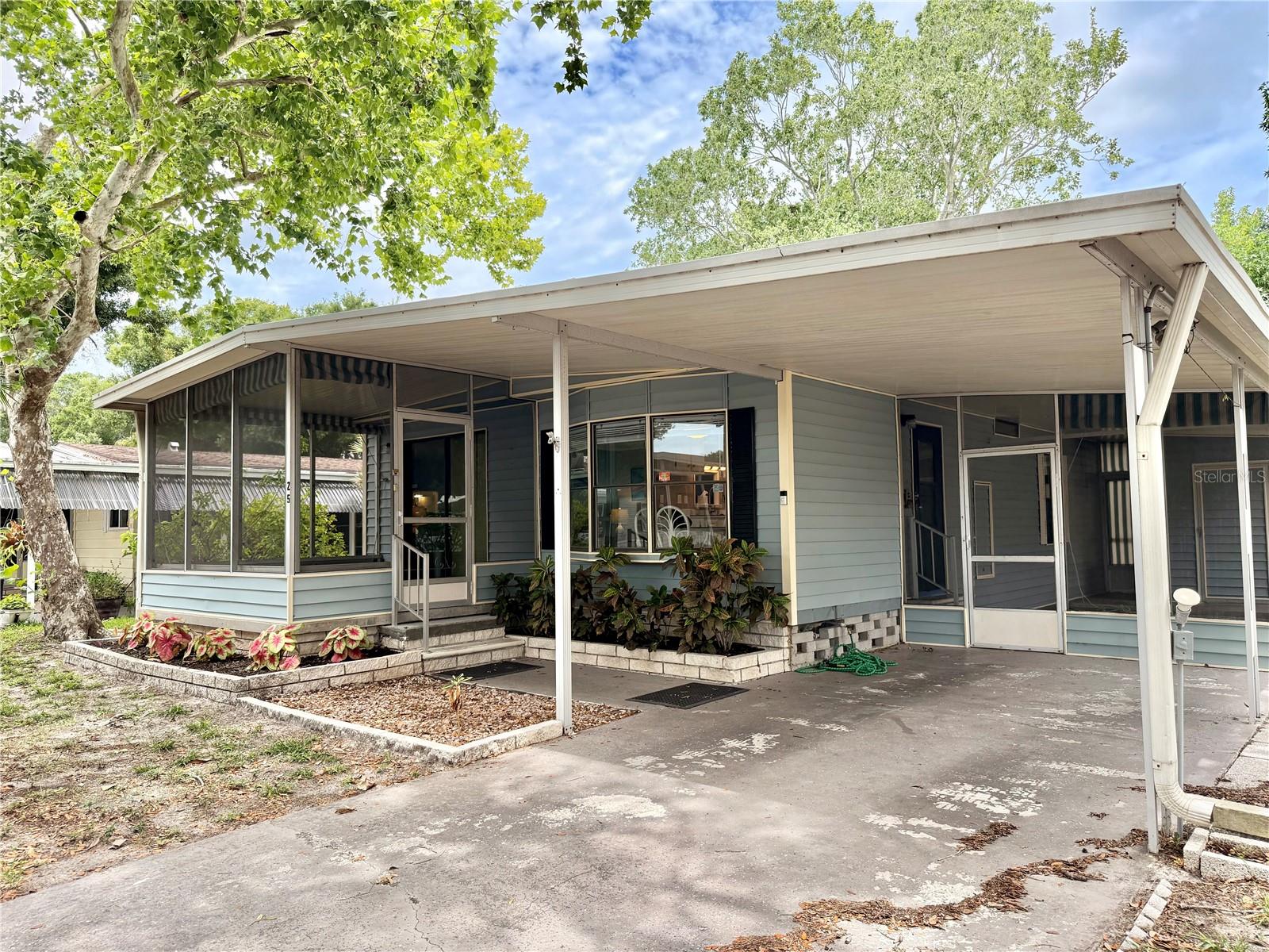 PINELLAS GROVES - Residential