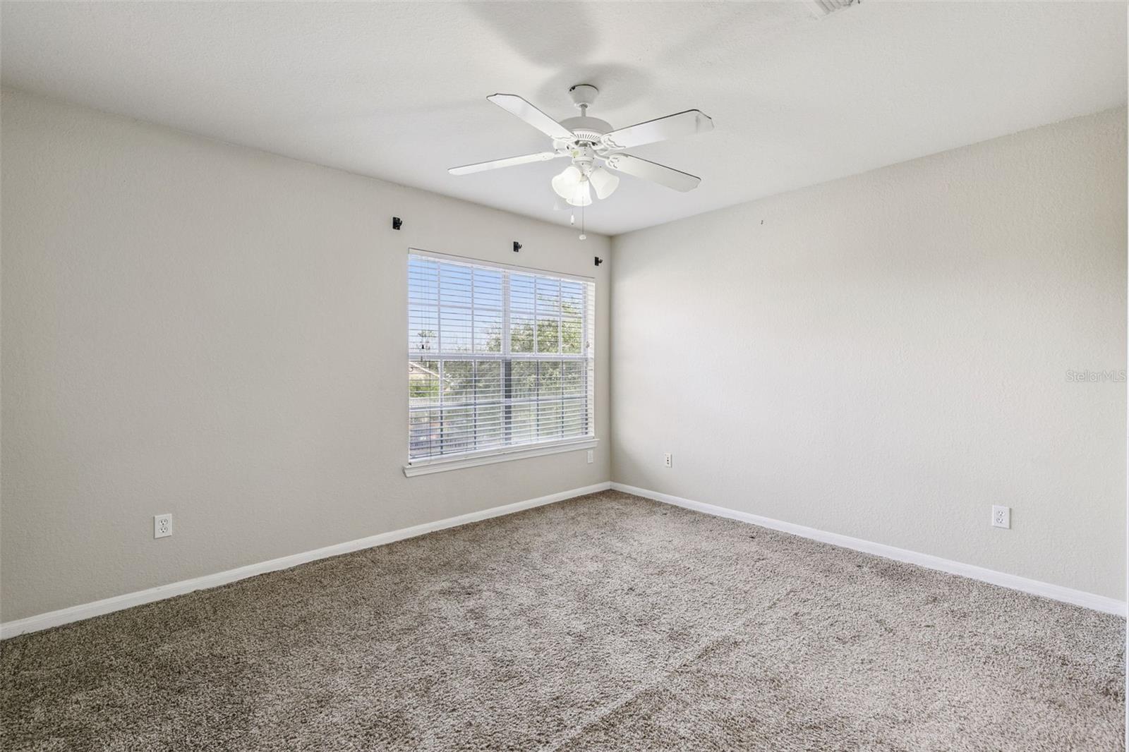 CENTRAL PK/LEE VISTA - Residential