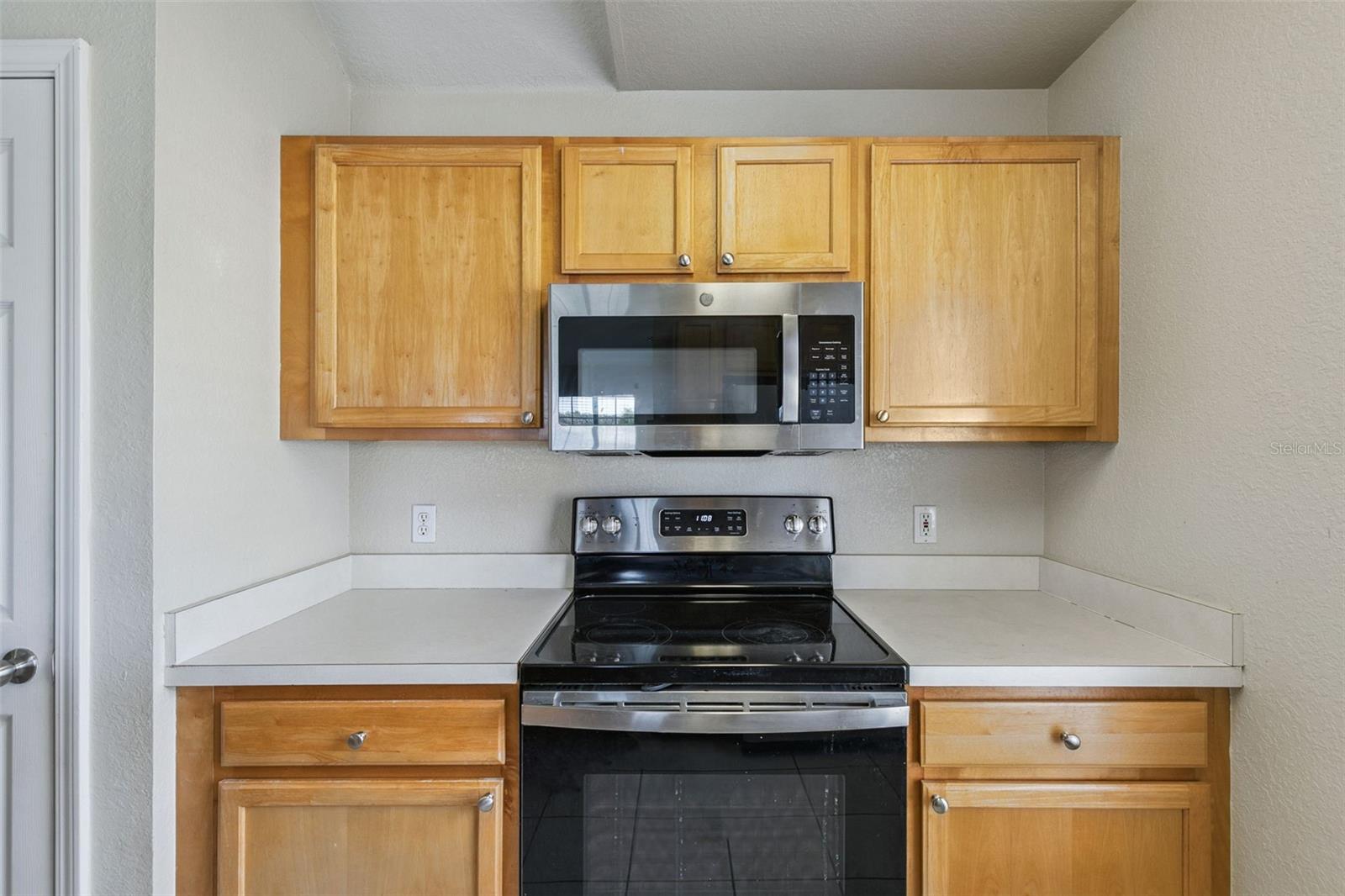 CENTRAL PK/LEE VISTA - Residential