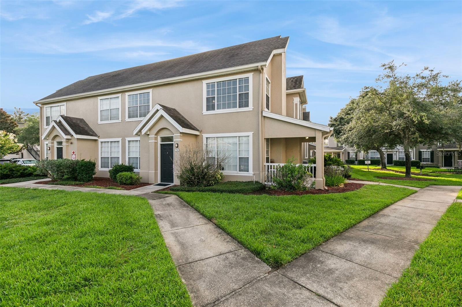 CENTRAL PK/LEE VISTA - Residential