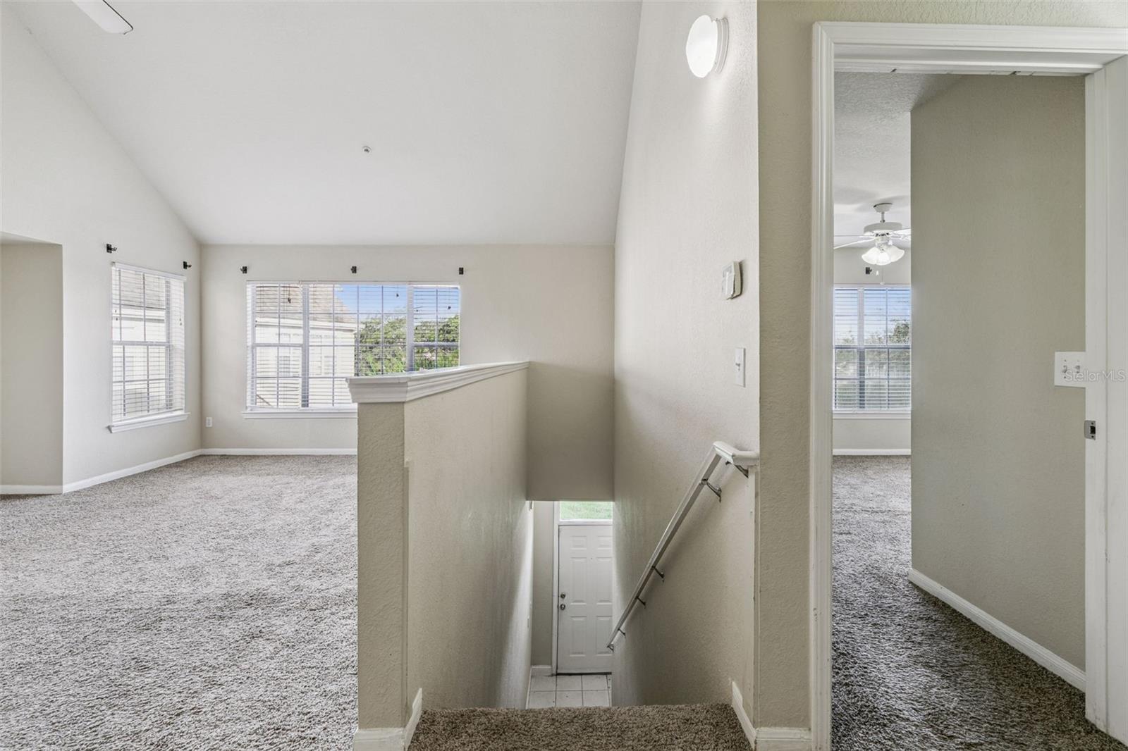 CENTRAL PK/LEE VISTA - Residential