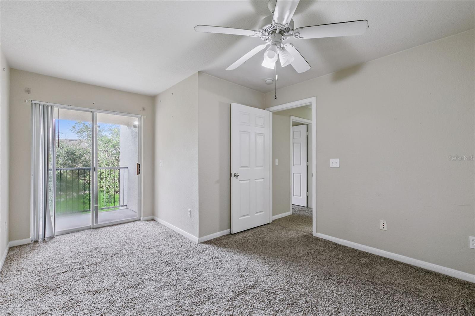 CENTRAL PK/LEE VISTA - Residential