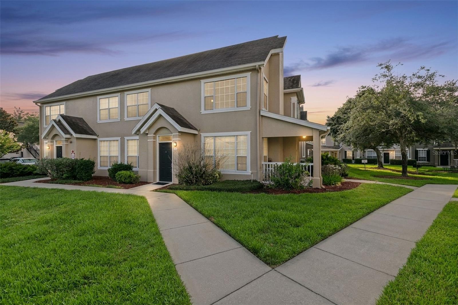 CENTRAL PK/LEE VISTA - Residential