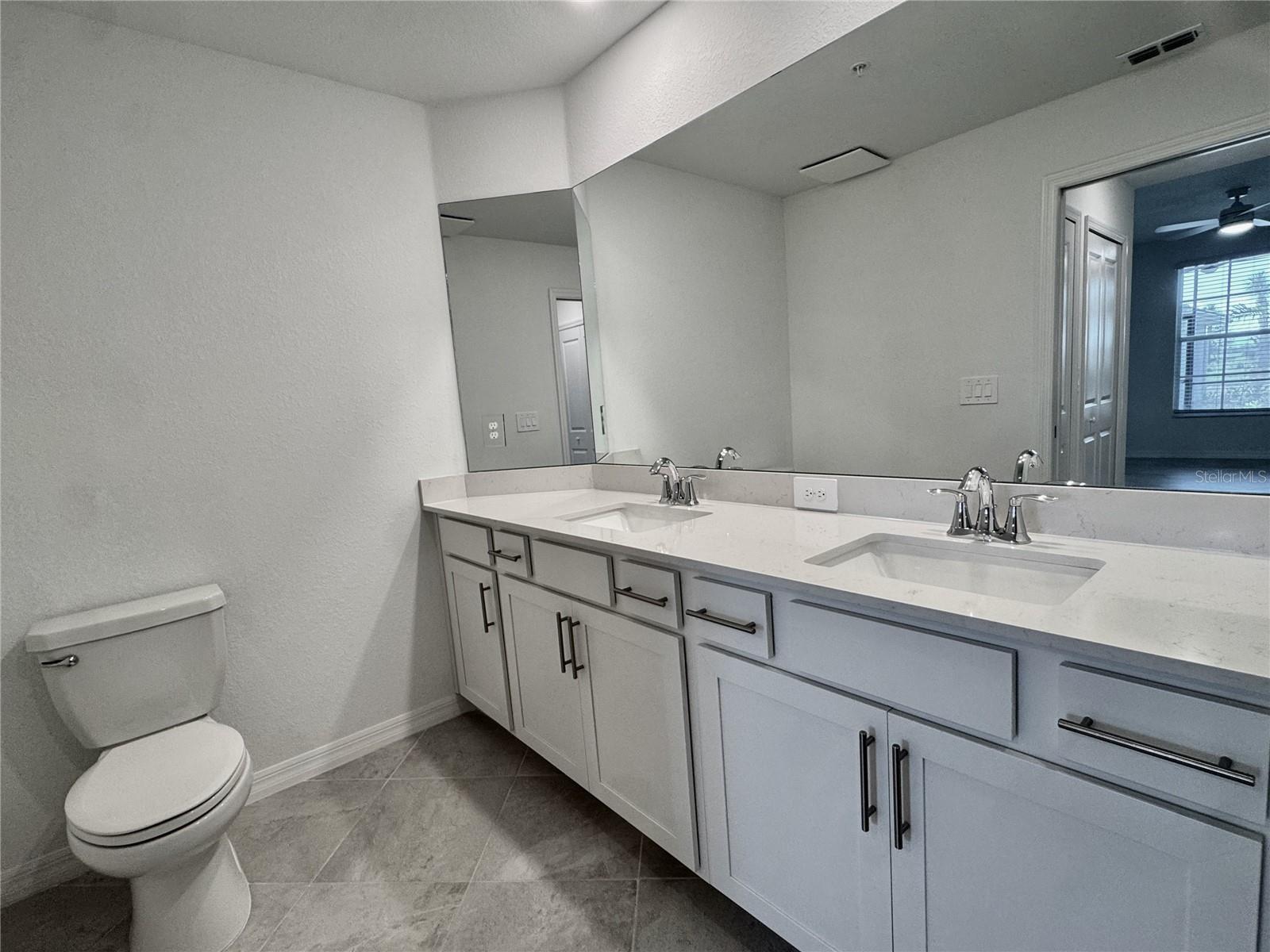 CALUSA COUNTRY CLUB - Residential Lease