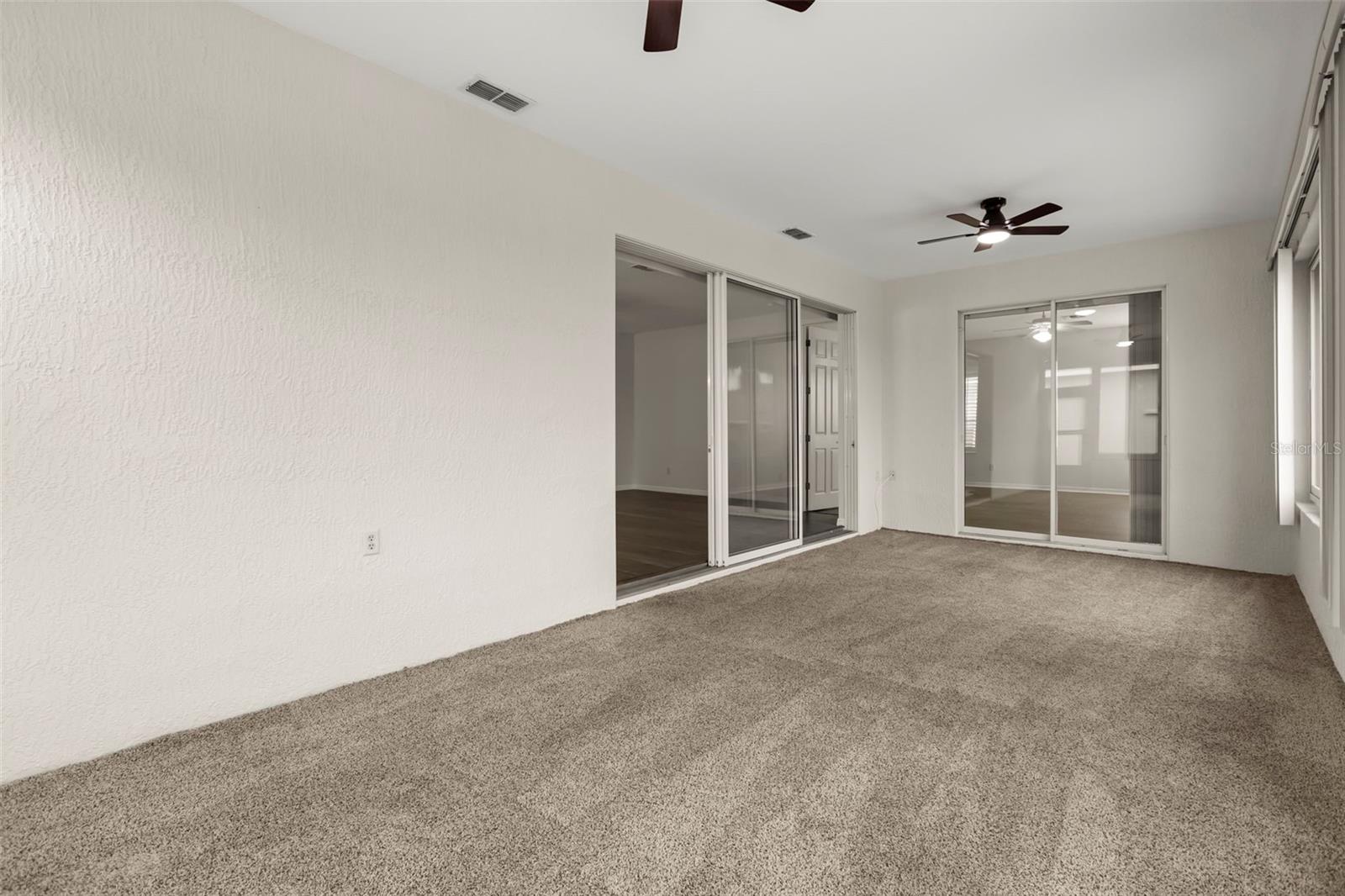 SUMMERGLEN - Residential