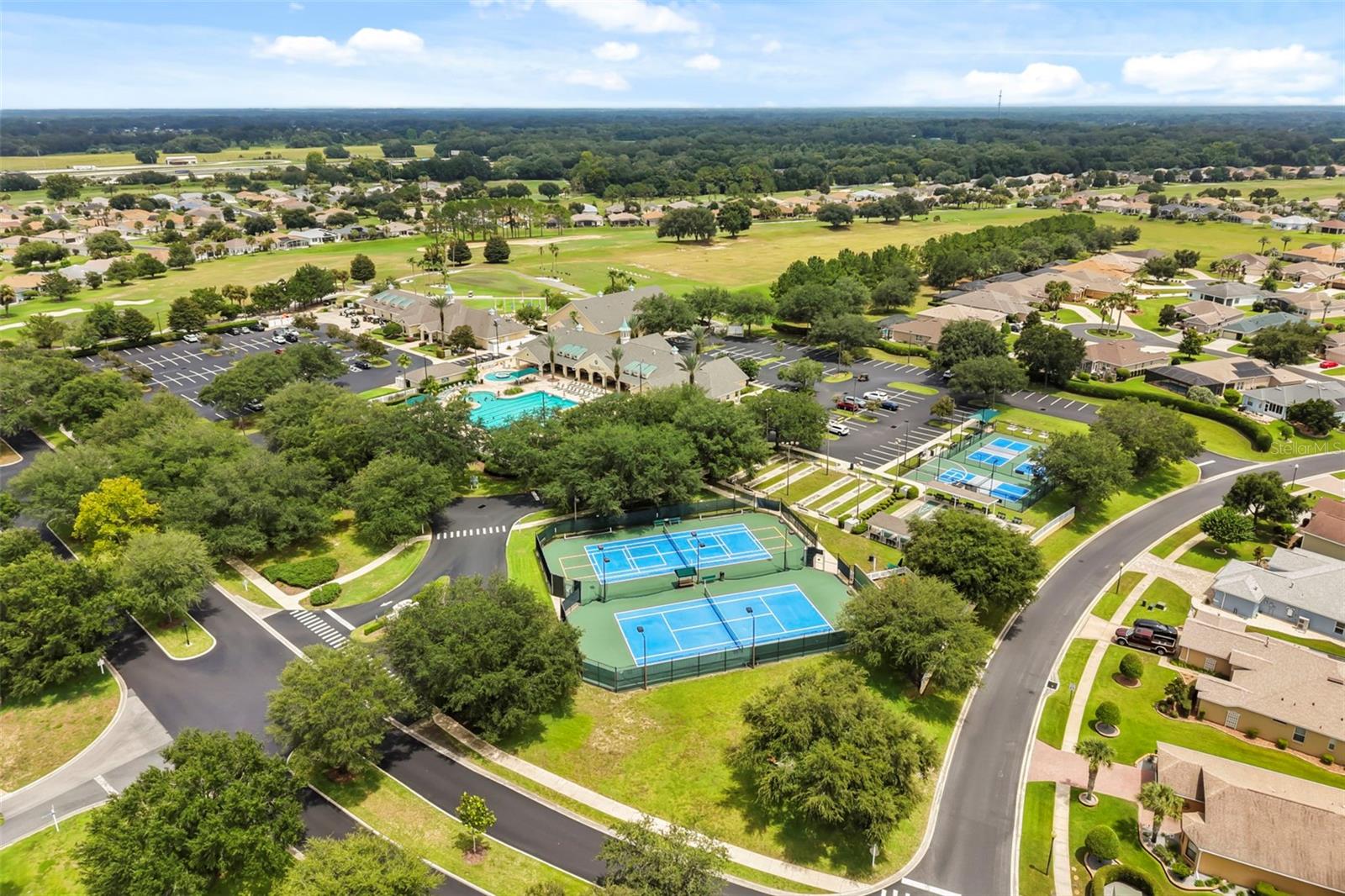 SUMMERGLEN - Residential