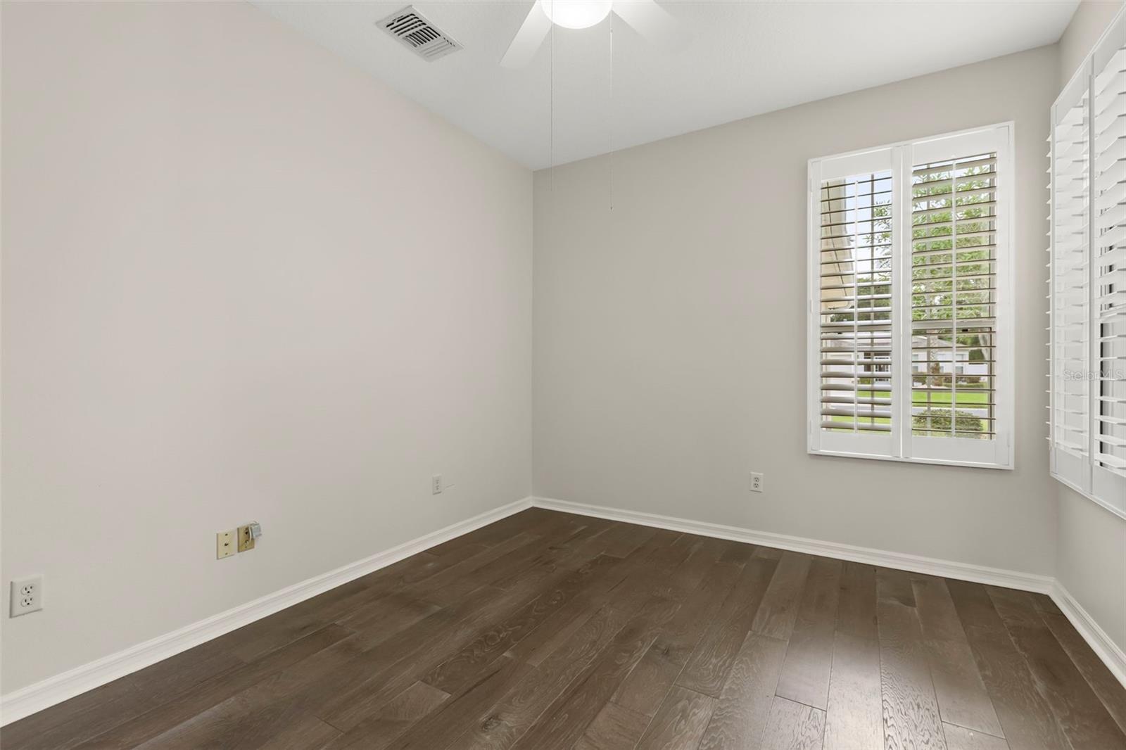 SUMMERGLEN - Residential