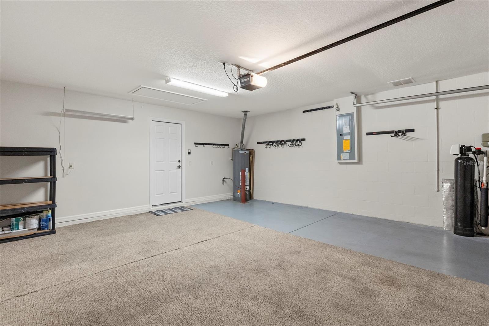 SUMMERGLEN - Residential