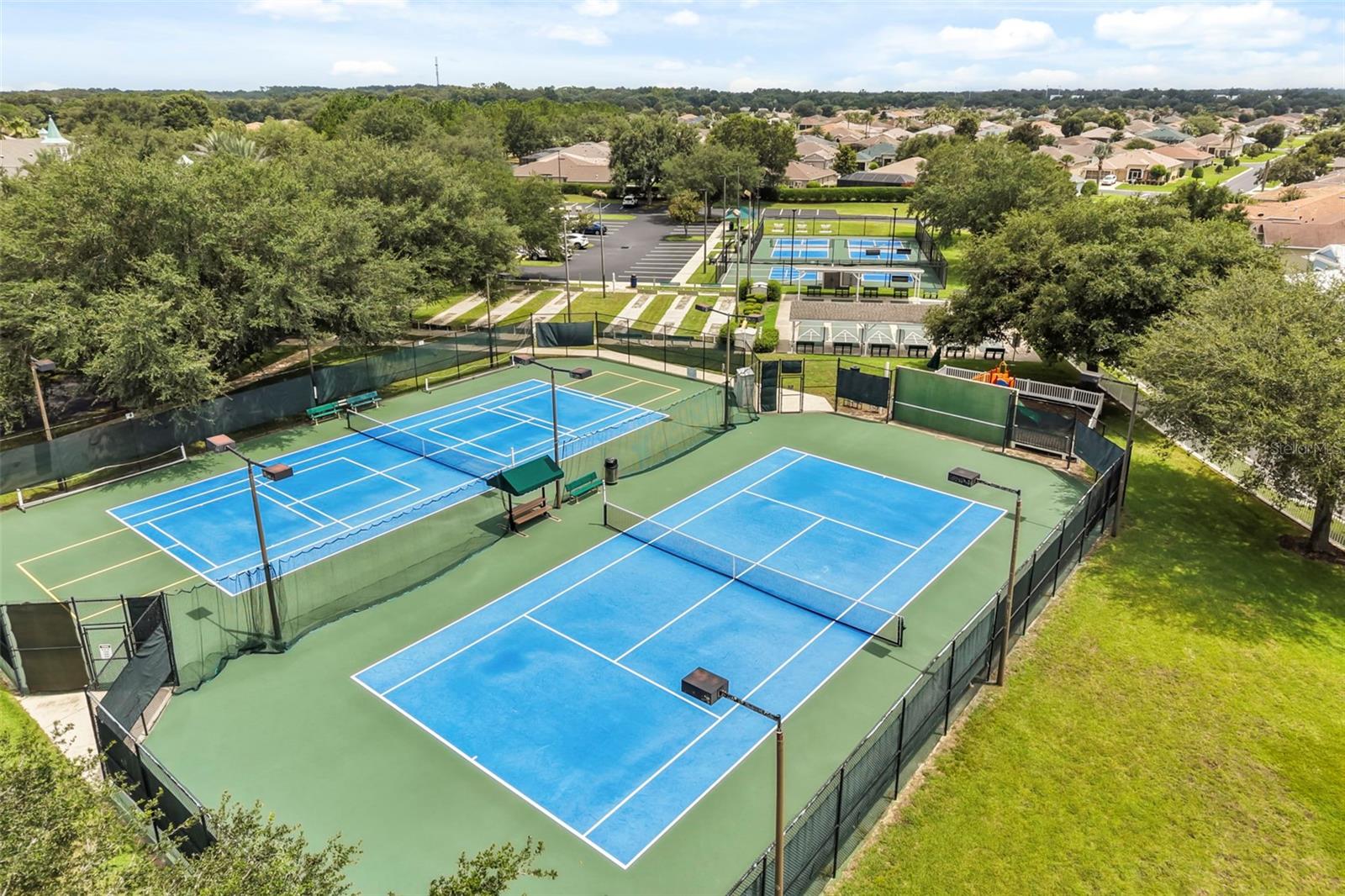 SUMMERGLEN - Residential
