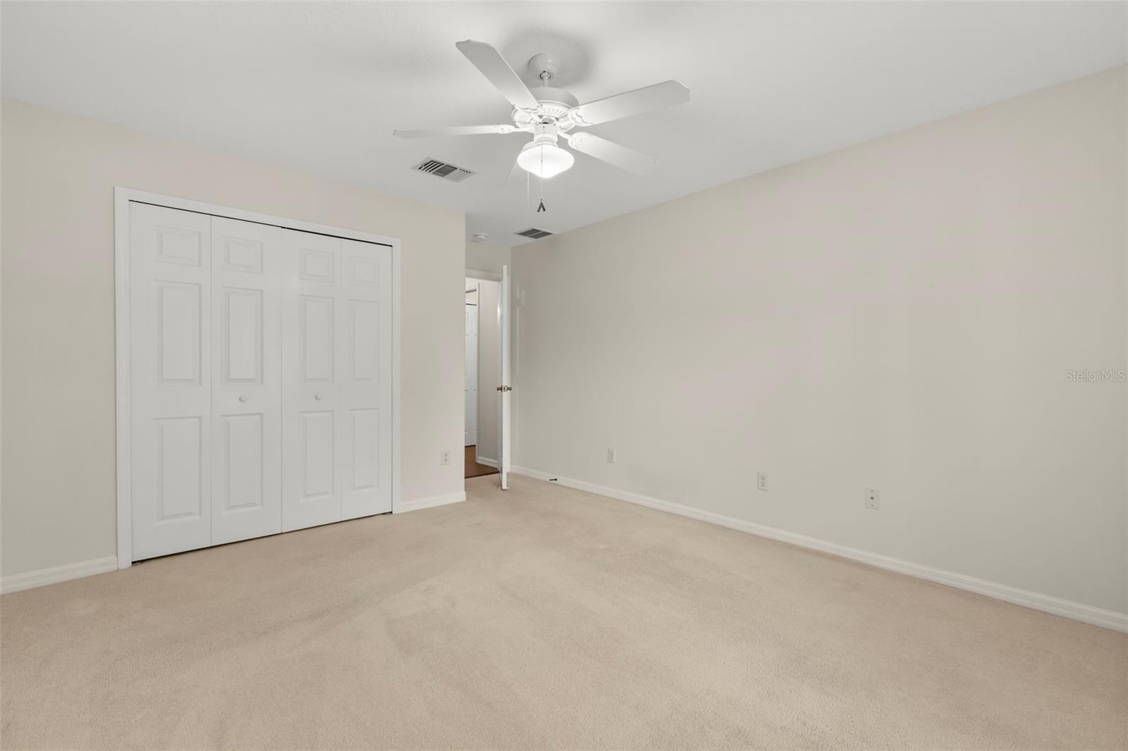 SUMMERGLEN - Residential