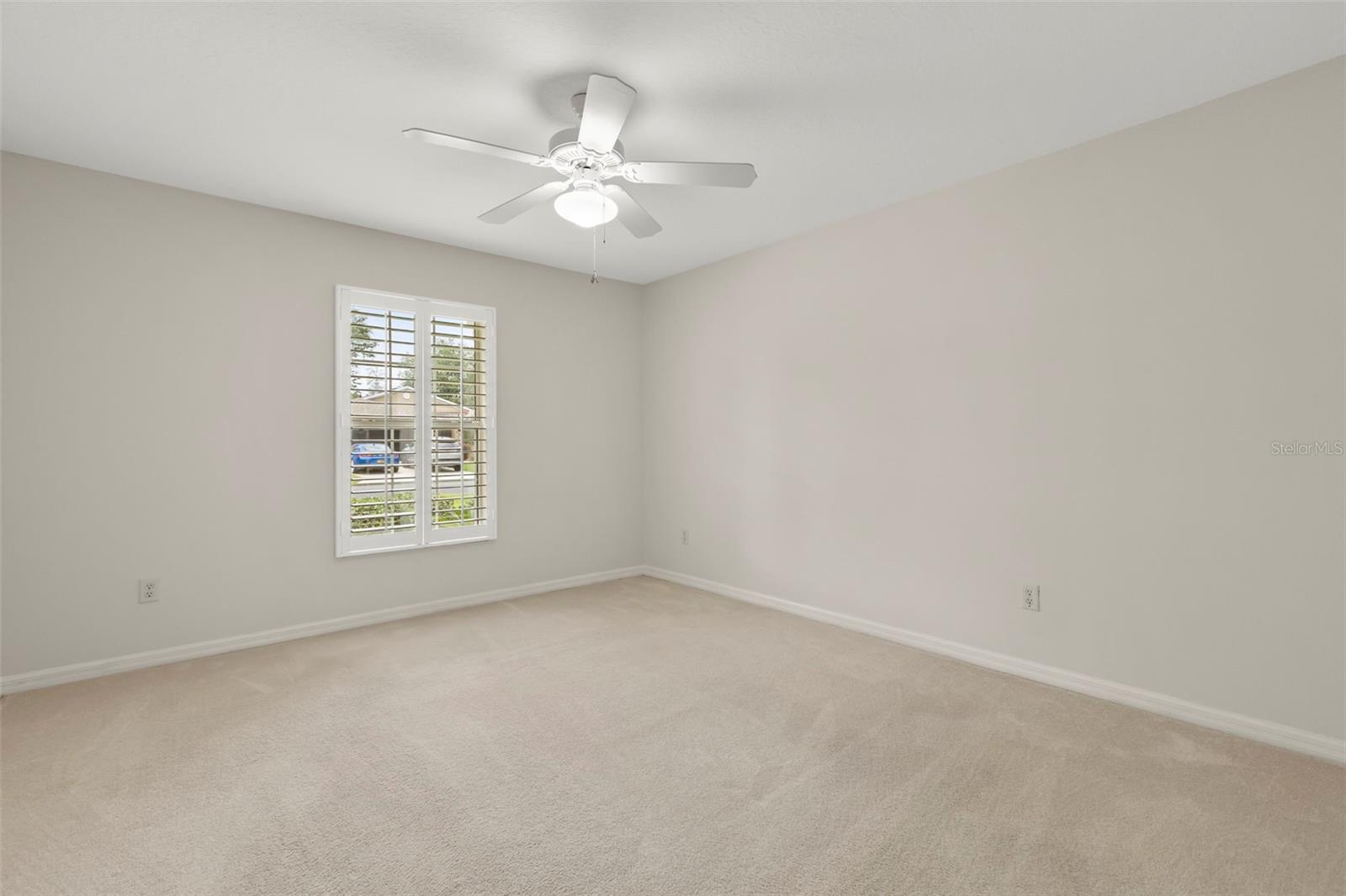 SUMMERGLEN - Residential
