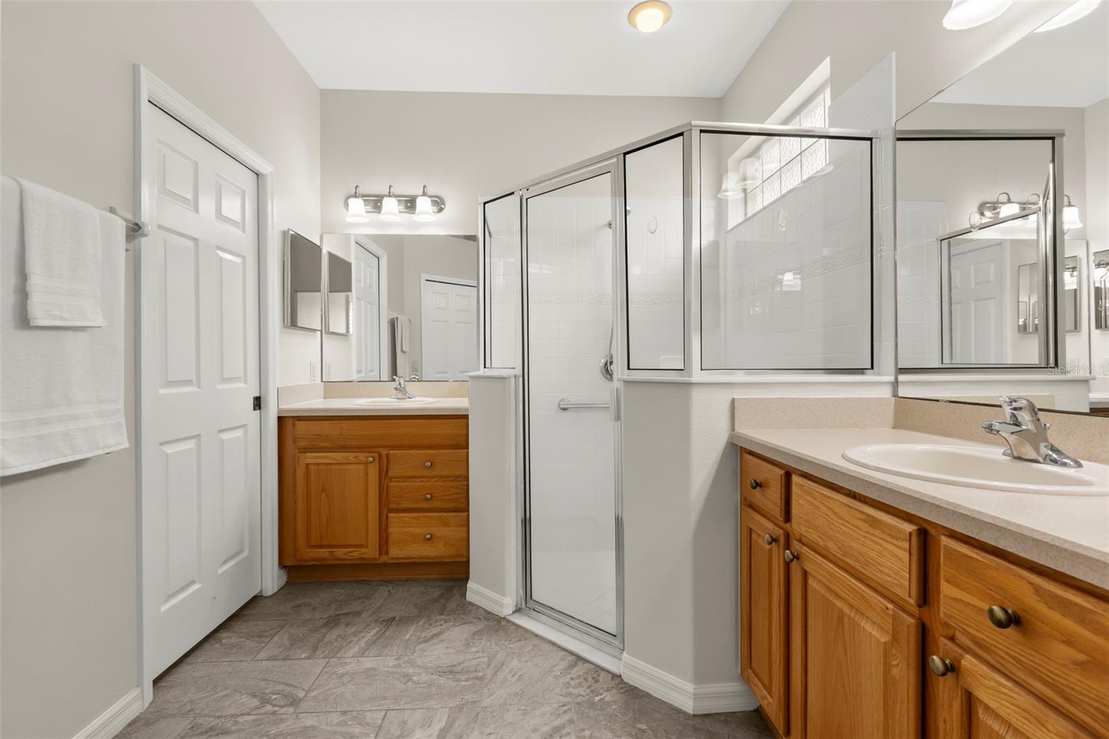 SUMMERGLEN - Residential