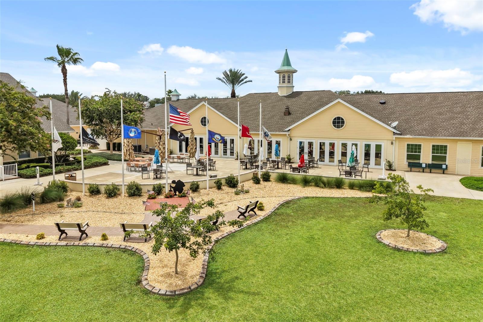SUMMERGLEN - Residential