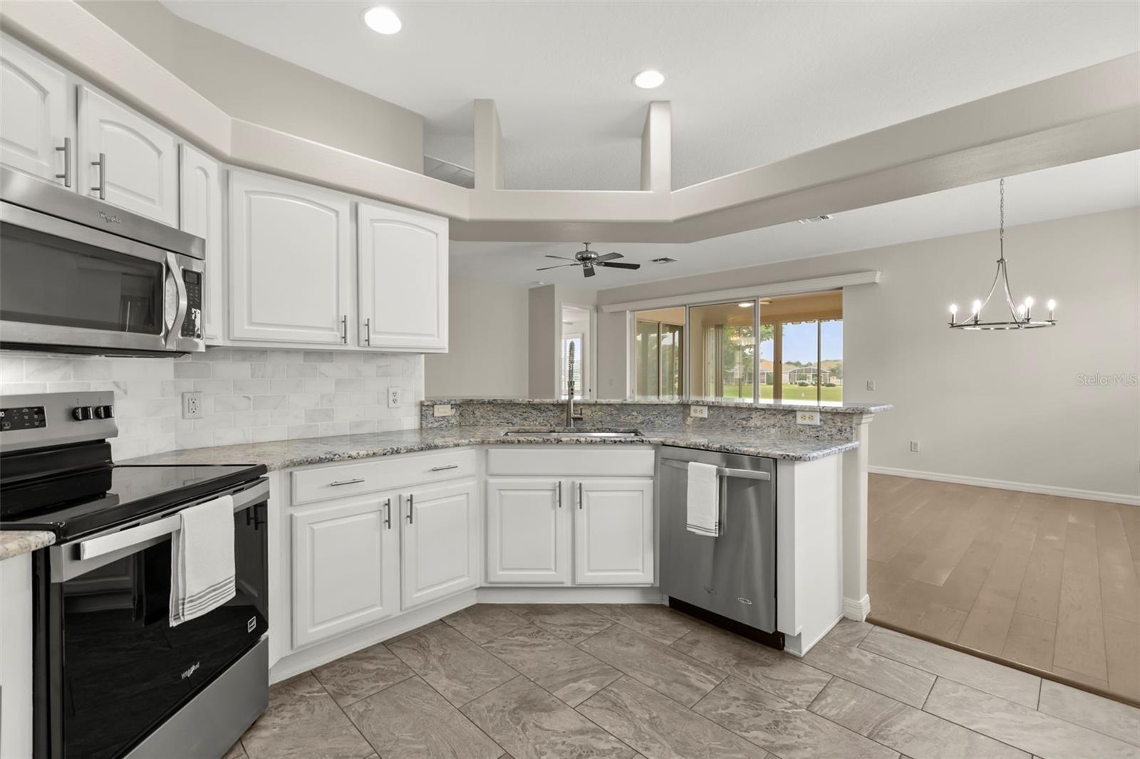 SUMMERGLEN - Residential
