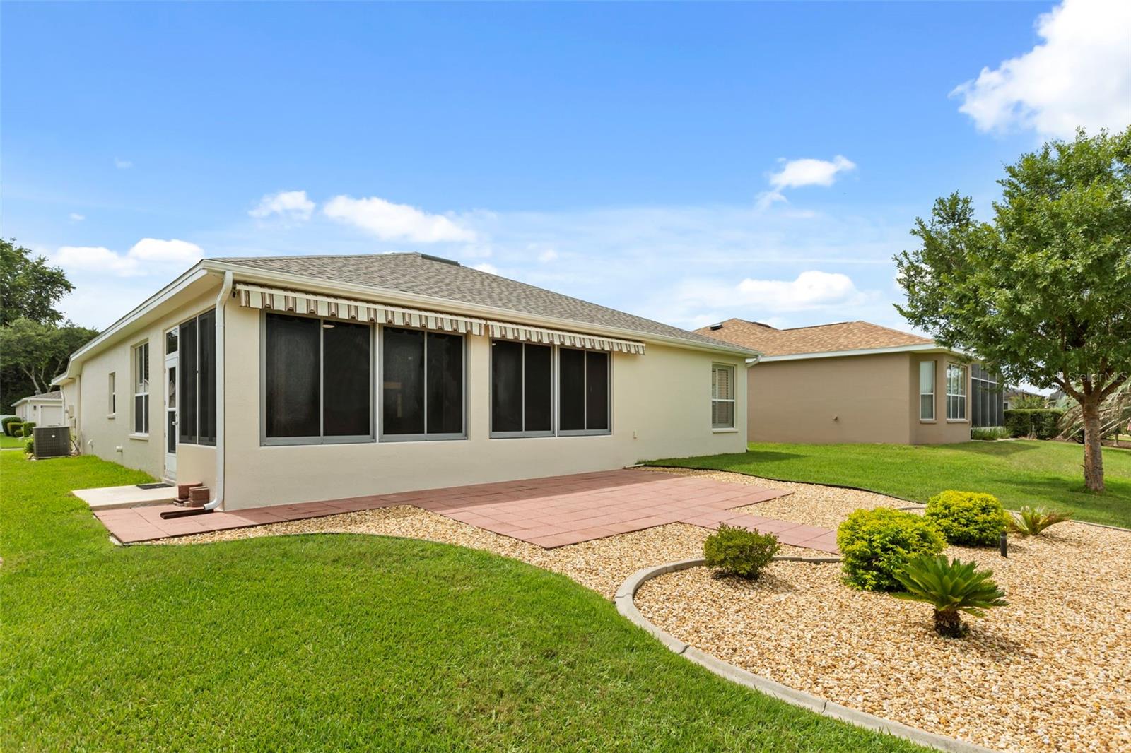 SUMMERGLEN - Residential
