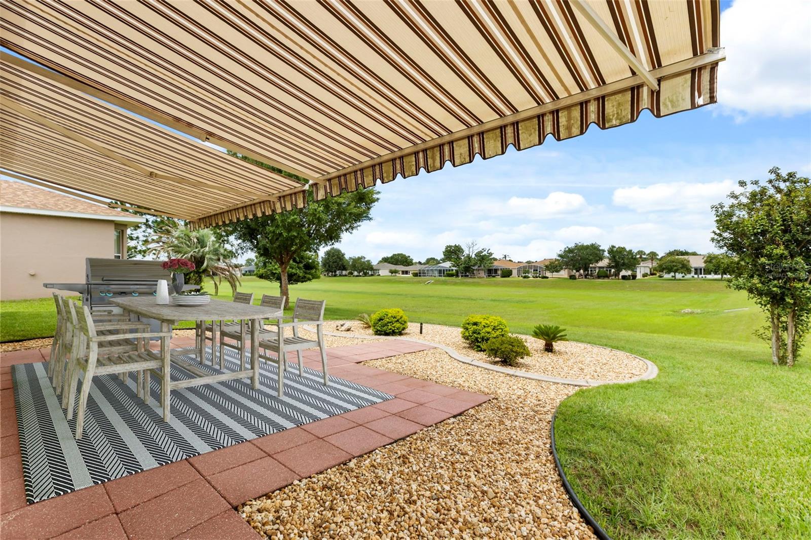 SUMMERGLEN - Residential