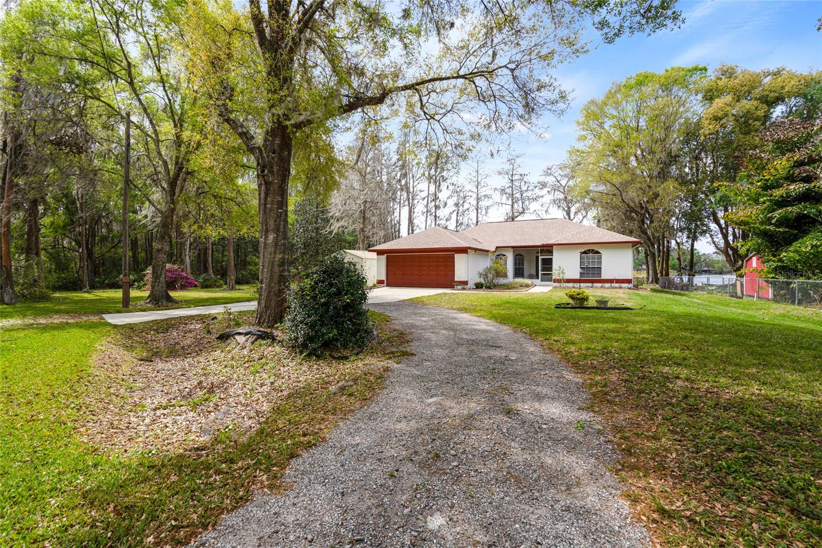 LAKE SHARON ESTATES - Residential
