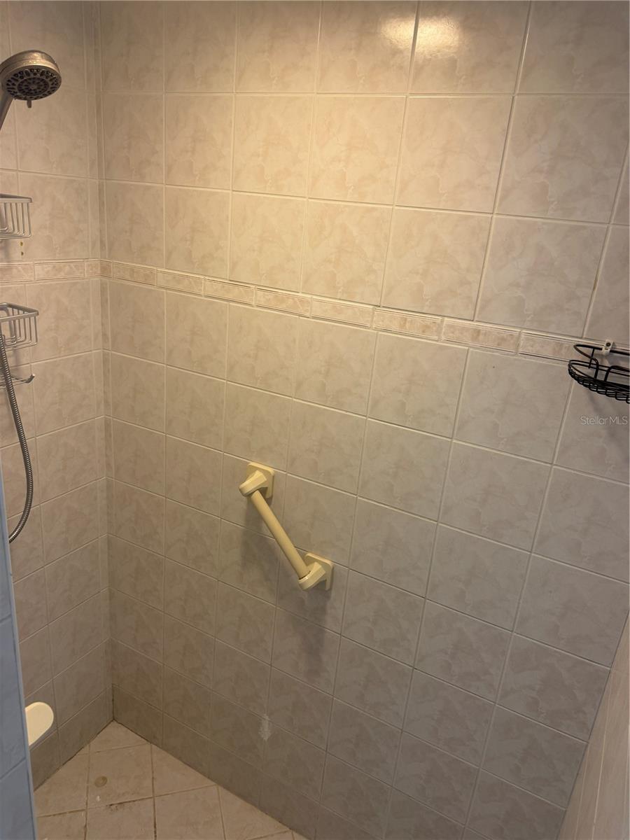 GARDEN LAKE ESTATES UNIT 3 - Residential