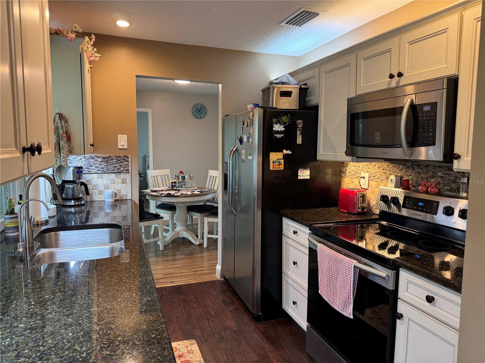 SAN CLEMENTE VILLAGE - Residential