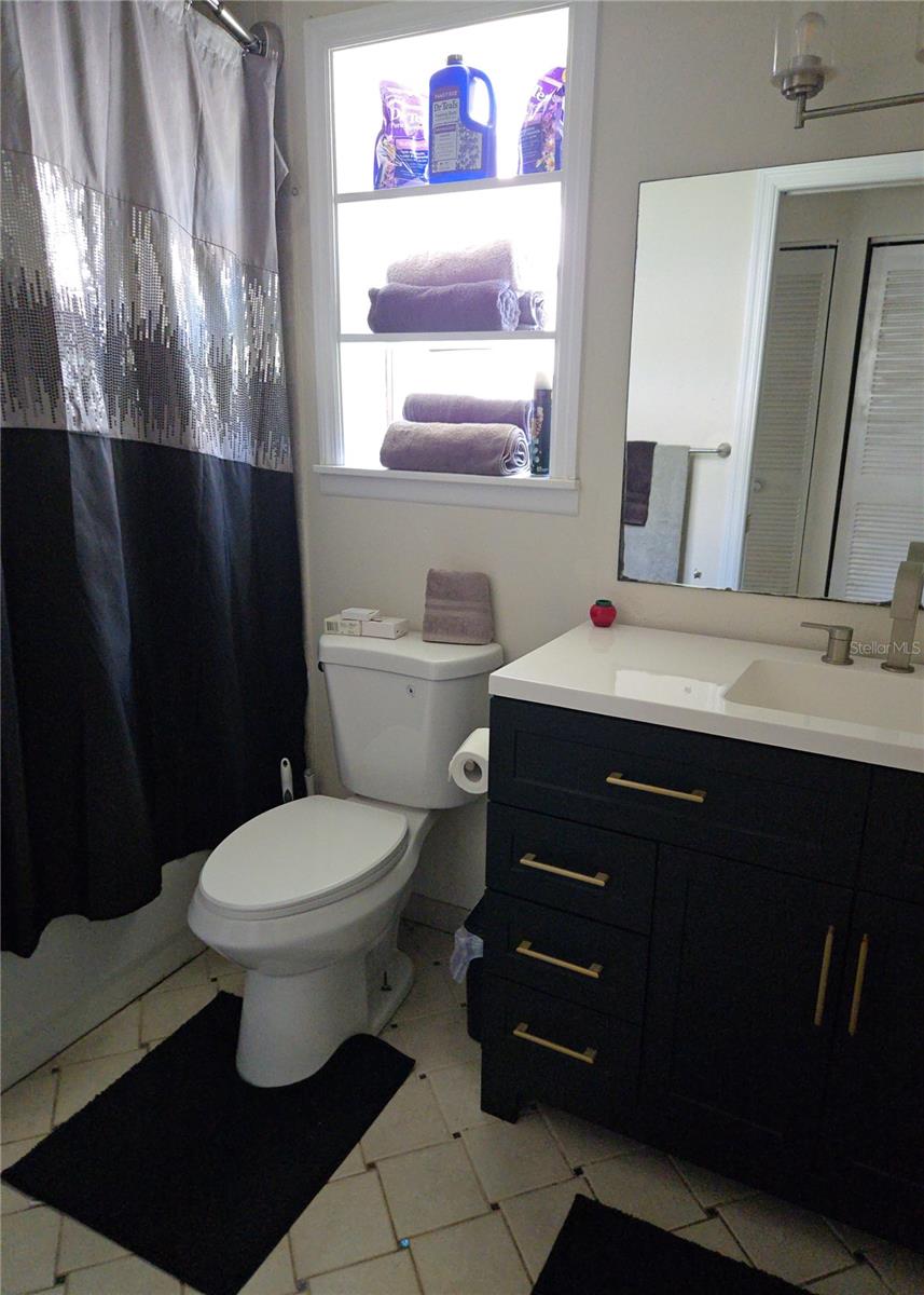 CLOVERPLACE CONDO - Residential