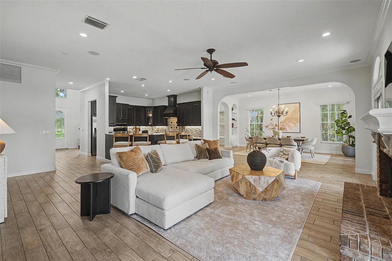 KEYSTONE CROSSINGS - Residential