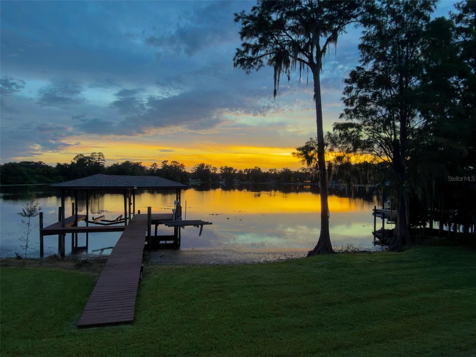 KEYSTONE CROSSINGS - Residential