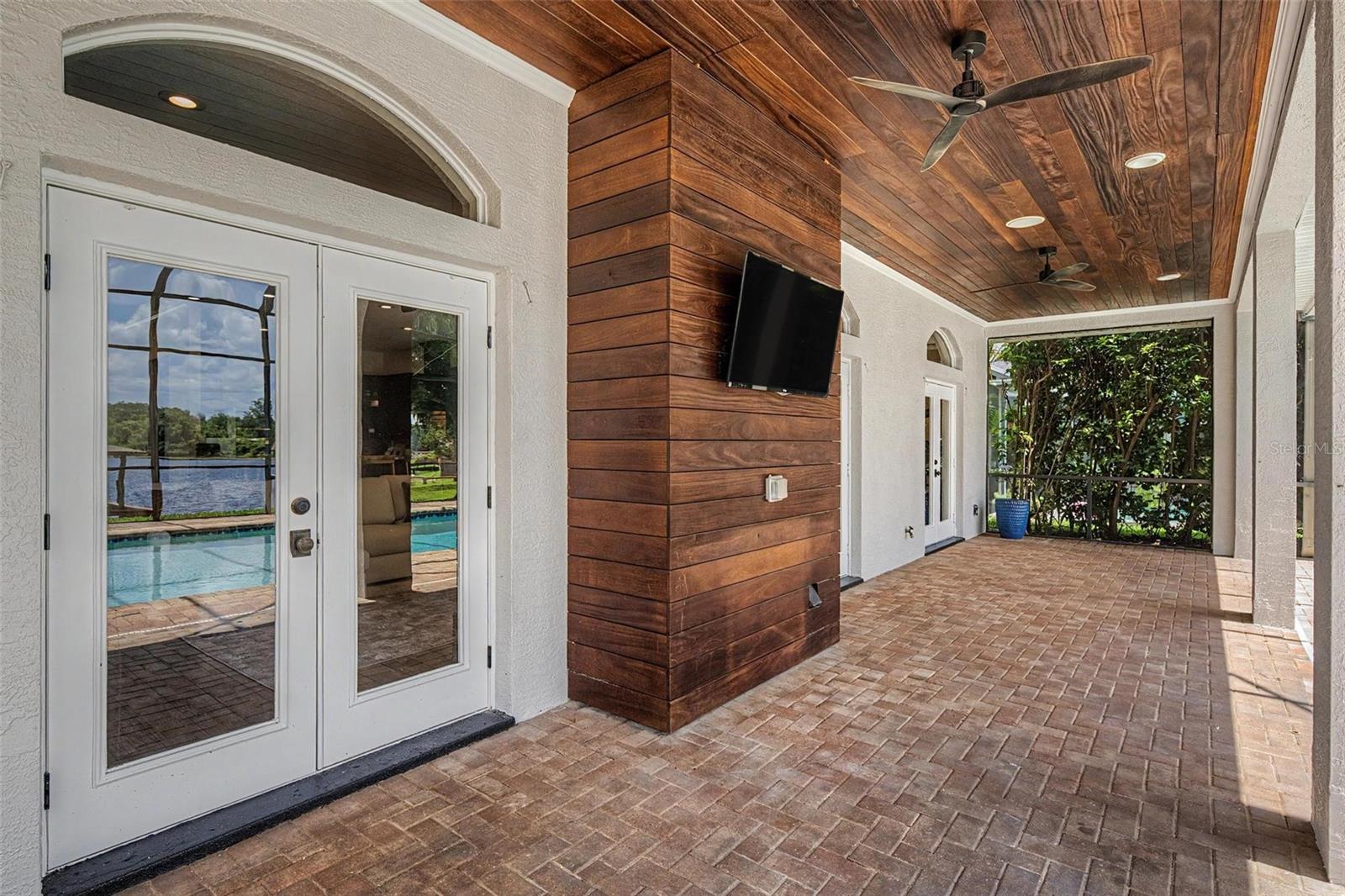 KEYSTONE CROSSINGS - Residential