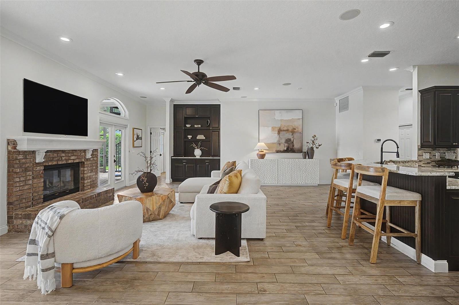 KEYSTONE CROSSINGS - Residential
