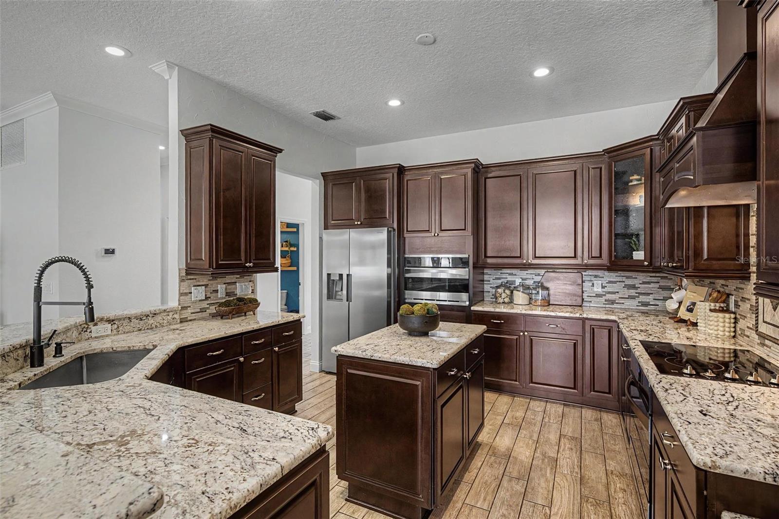 KEYSTONE CROSSINGS - Residential