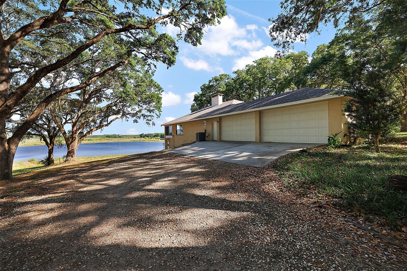 NICOTOON LAKE - Residential