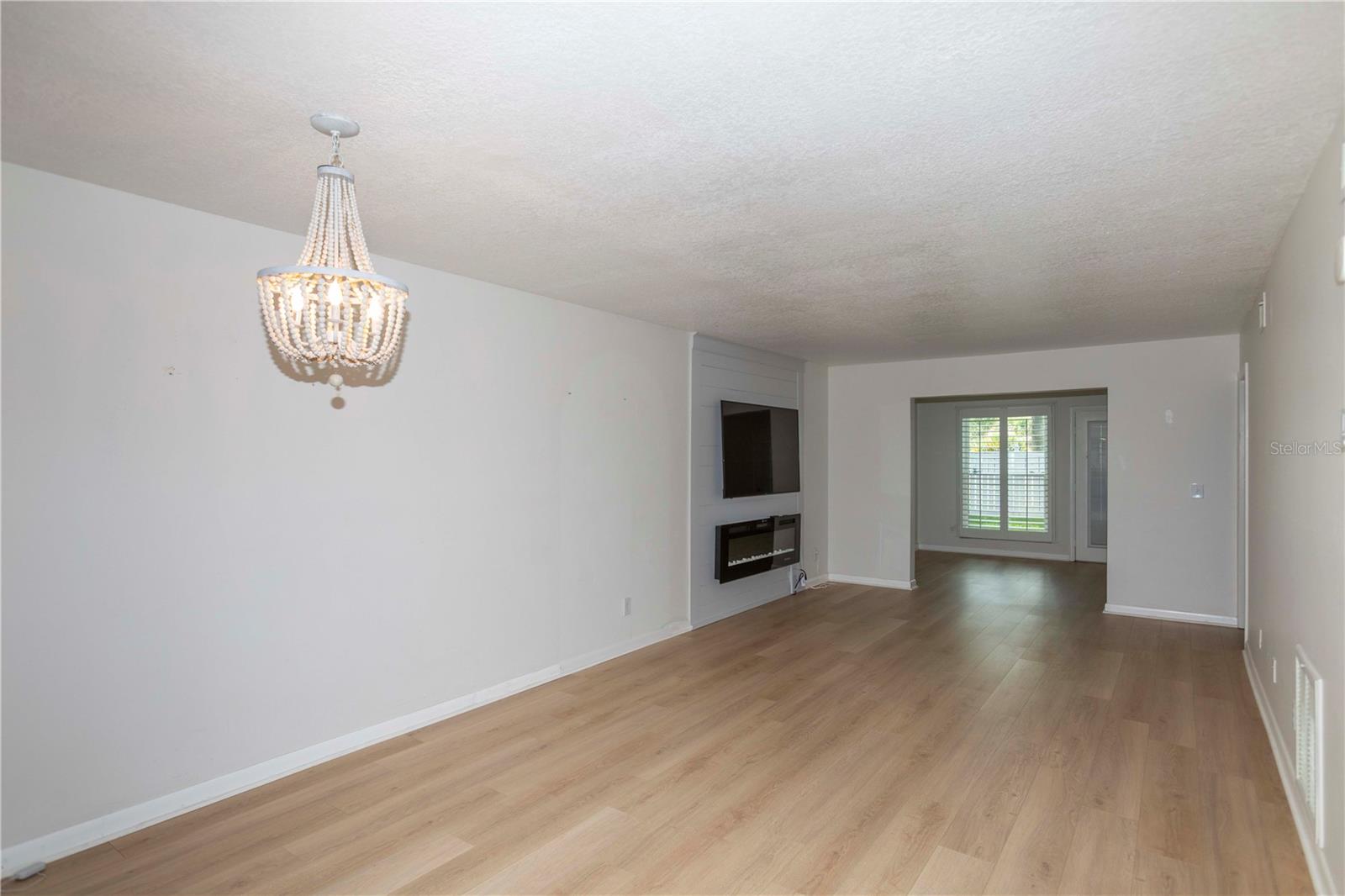 WOODTRAIL CONDO - Residential