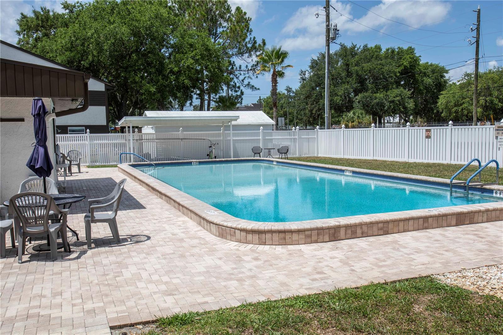 WOODTRAIL CONDO - Residential