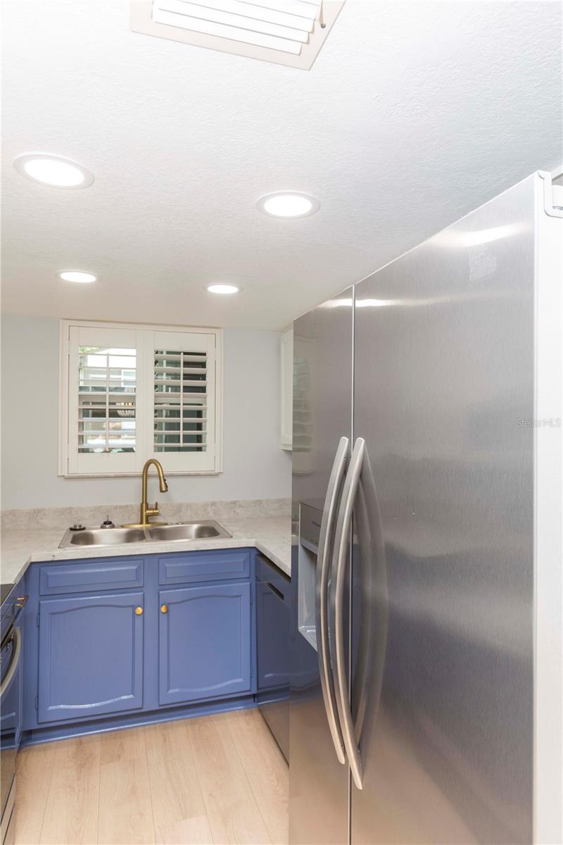 WOODTRAIL CONDO - Residential