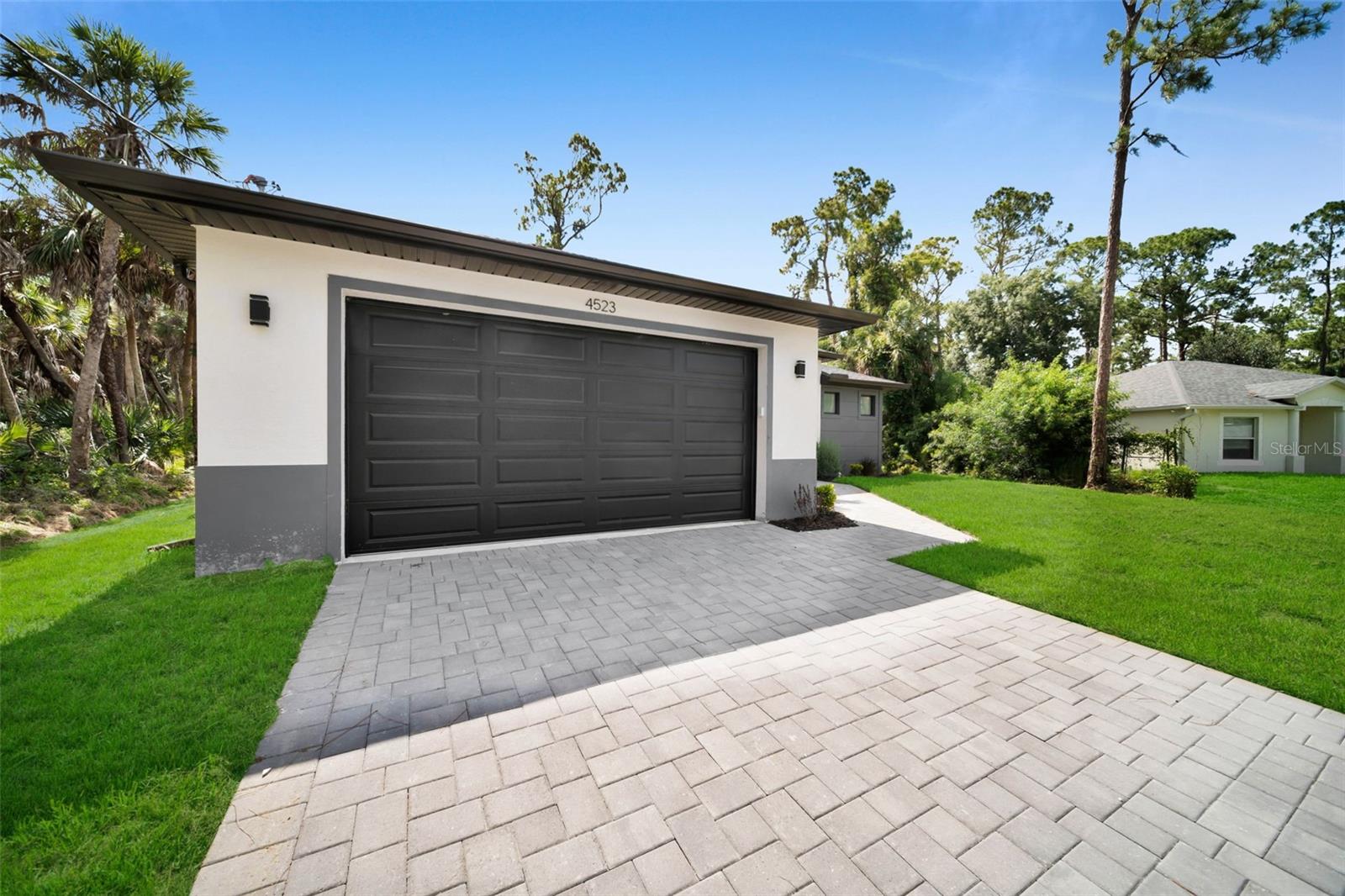 PORT CHARLOTTE SUB 29 - Residential Lease